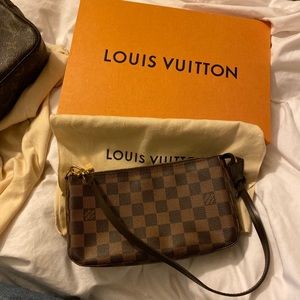 My mini Louis Vuitton purse